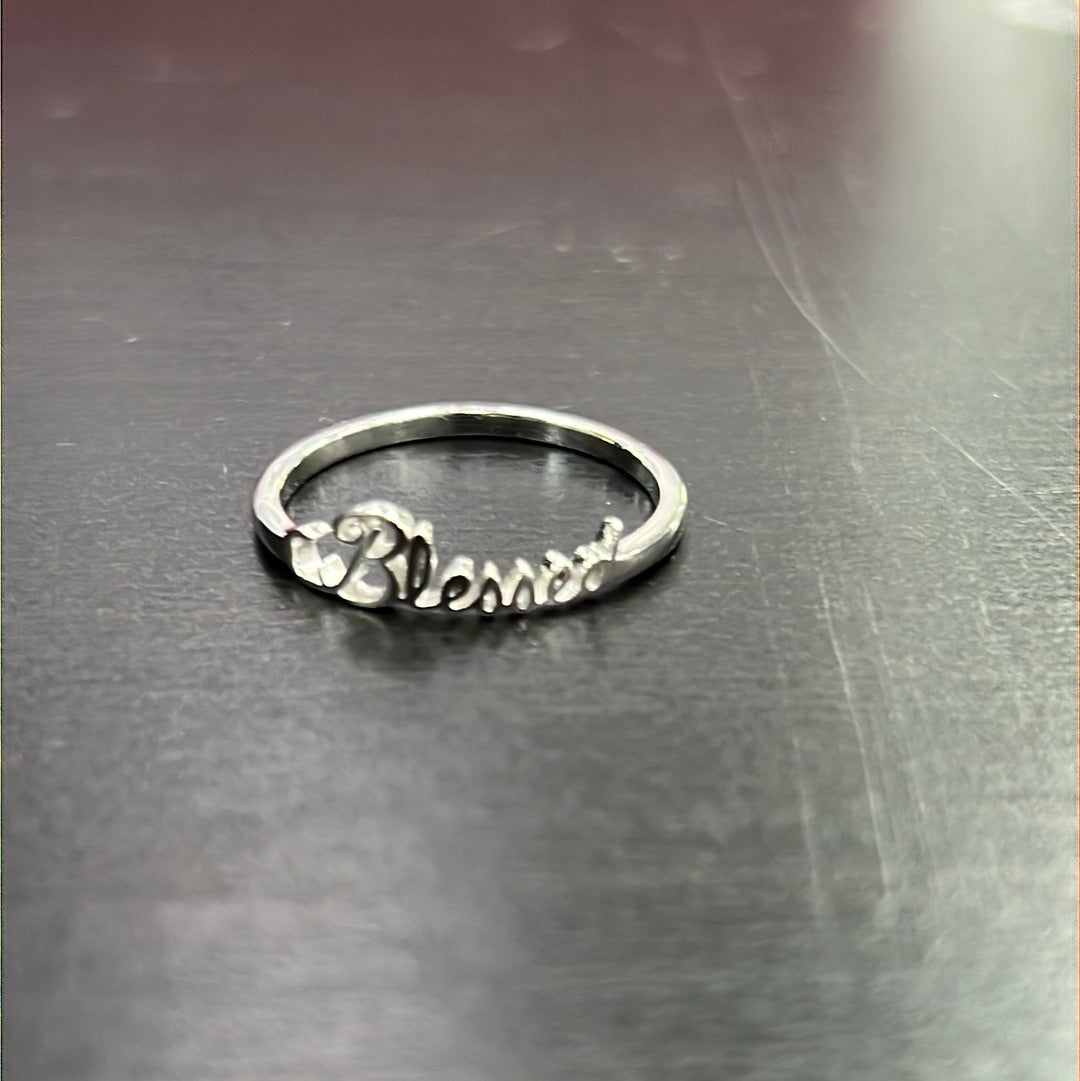 R807 blessed Ring small