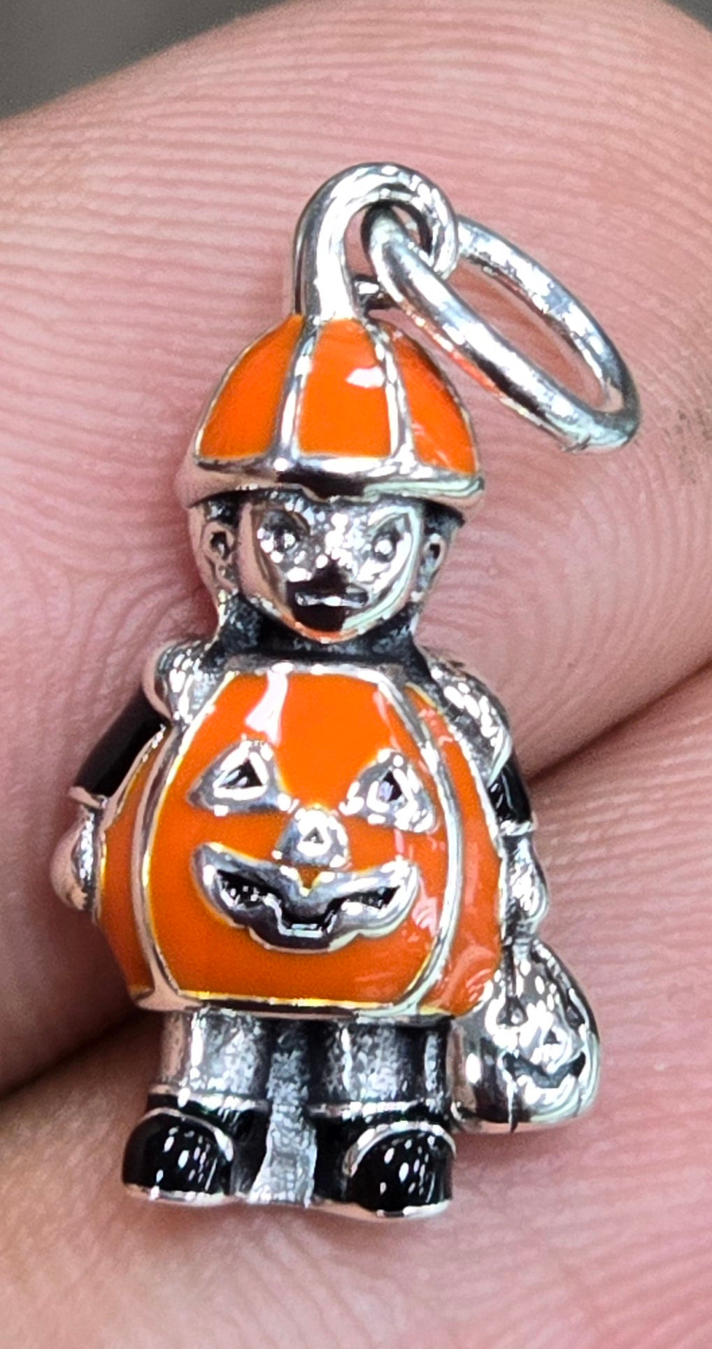 D2196 Boy Pendant Pumpkin Suit