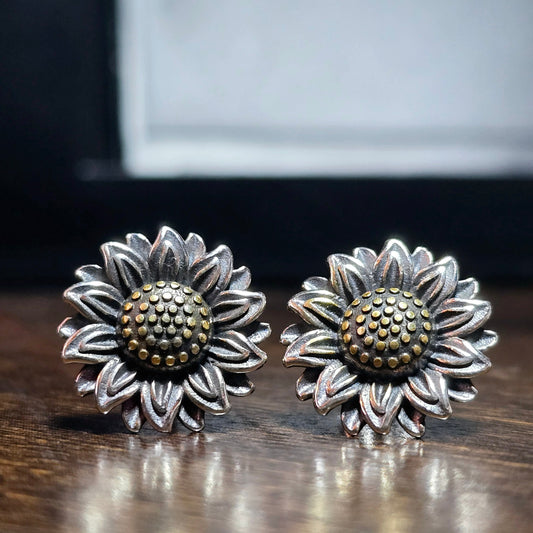 A493 Sunflower Post Earrings