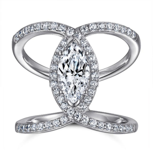 R954 Elegant Marquise Ring