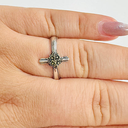 R951 Cross With Flowers Ring