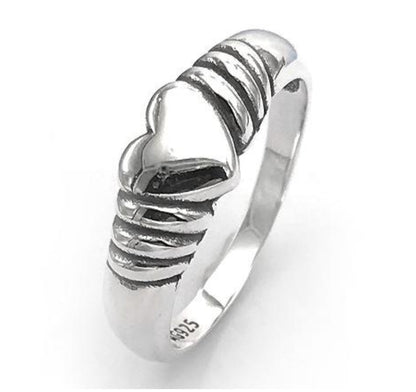 R868 Heart Ring