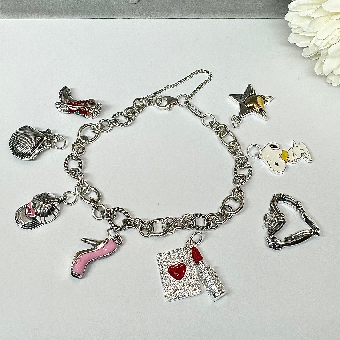 Charm Bracelet with 8 Charms