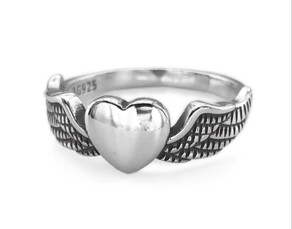 R927 Heart With Wings Ring