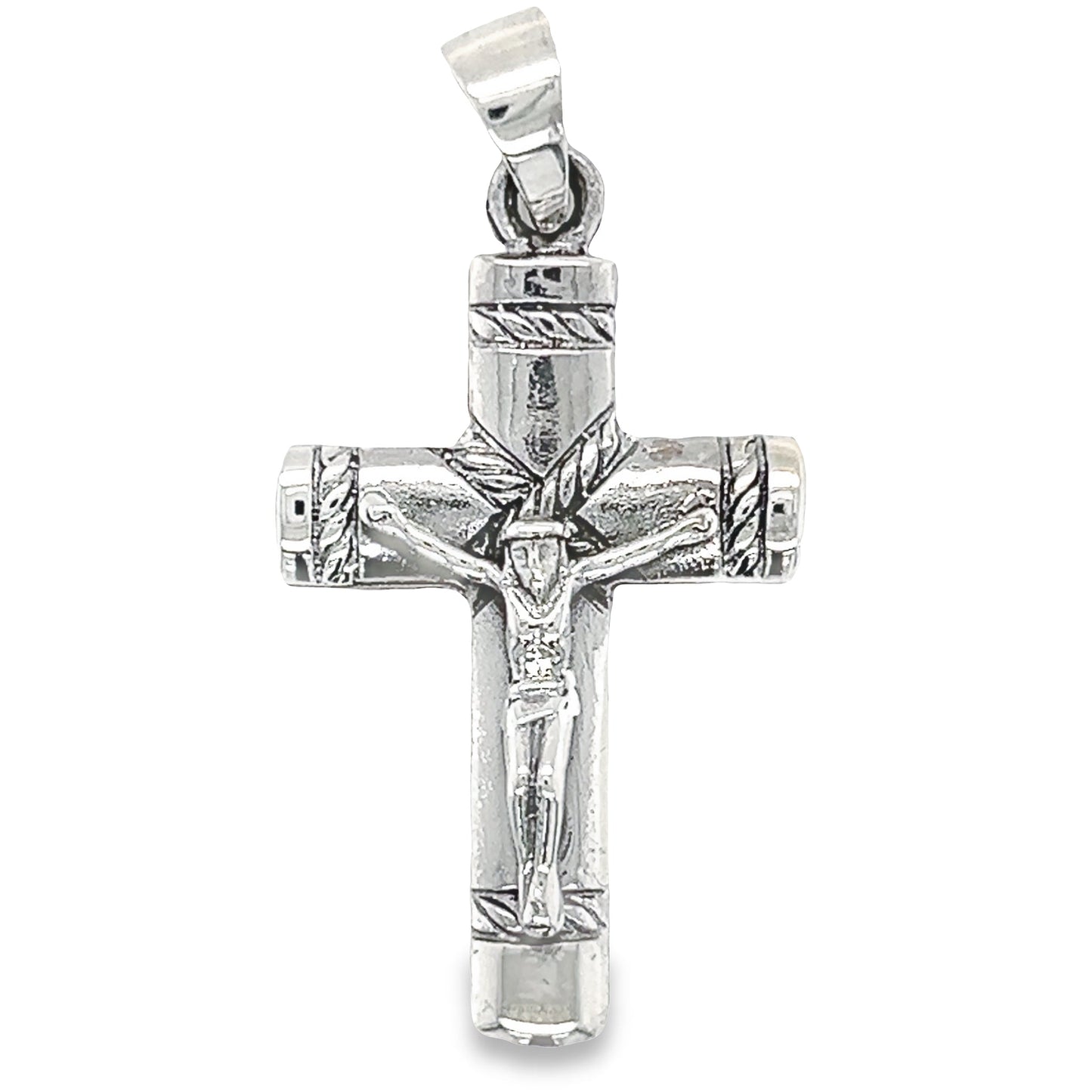 D1640 Cross Pendant