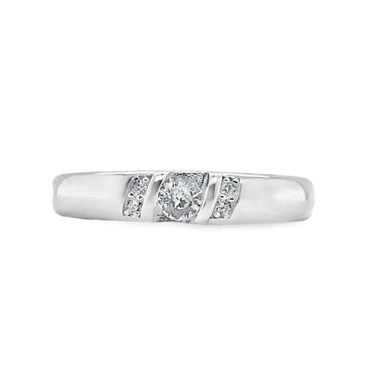 R684 Woman Wedding Ring