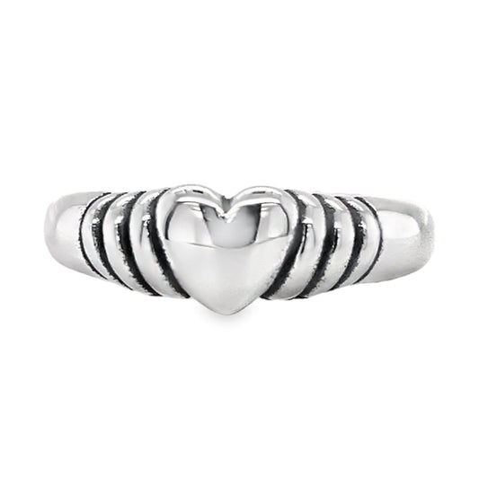 R868 Heart Ring