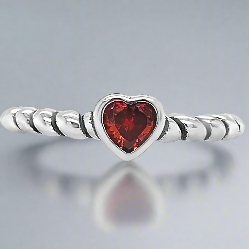 R883 Red Rope Style Heart Ring