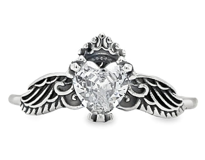 R9046 White heart wing Ring