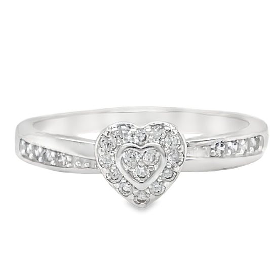 R689 Engagement Ring