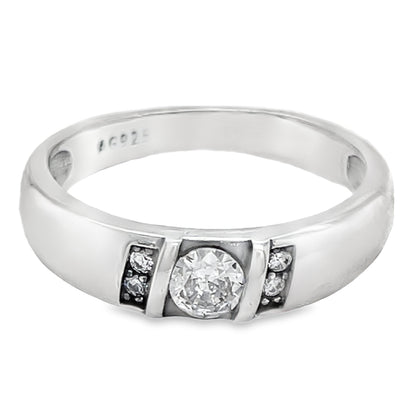 R685 Man Wedding Ring