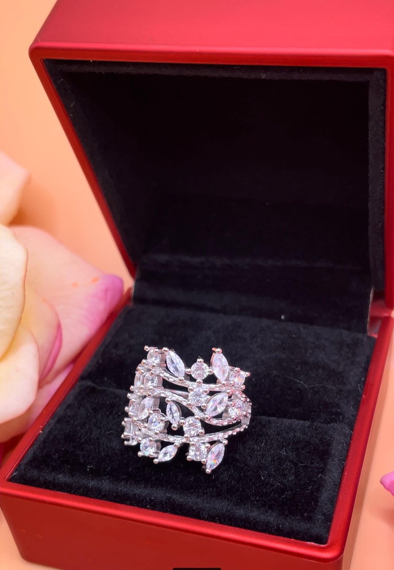 R9053 CZ Leaf Ring