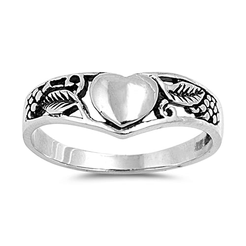 R9 Heart And Leaves Ring