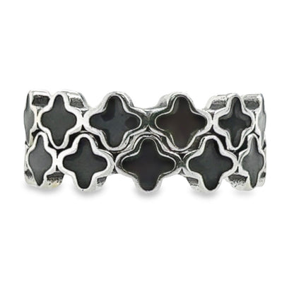 R675 Black Clover Flower Ring