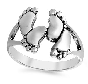 R251 Baby Feet Ring