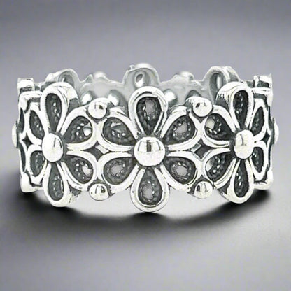 R103 Flower Cut Ring