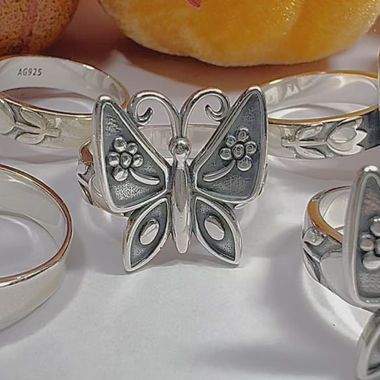 R837 Big Butterfly With Flowers Ring